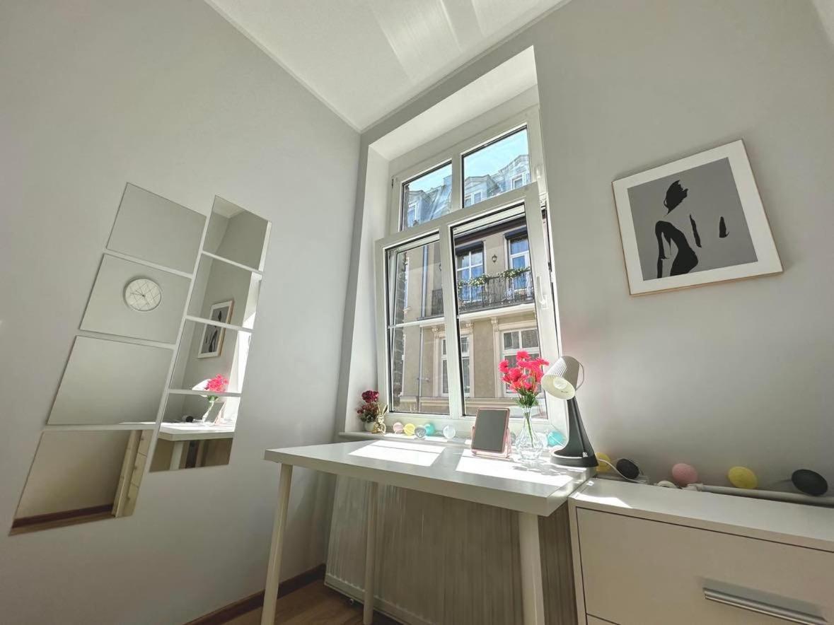 Mmrent Shadow Room 格但斯克 外观 照片